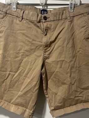 GAP Men's Tan Cotton Chino Shorts size 36” waist
